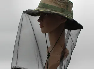Détail du chapeau de soleil extérieur avec moustiquaire et inserts en maille aérée