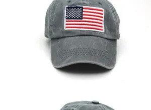 Dettaglio ricamo bandiera USA su cappello da baseball in cotone lavato vintage