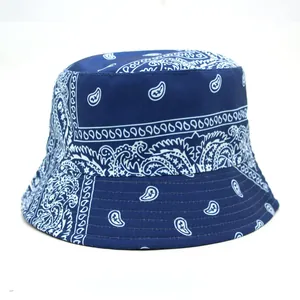 Cappello a secchiello reversibile con stampa Paisley blu navy e bianco, stile streetwear
