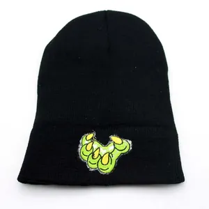 Schwarze Strickmütze mit grüner Monsterkralle-Stickerei, stylische warme Hip-Hop Beanie
