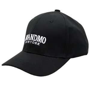 Schwarze MOANDMO NEW YORK bestickte Baumwoll-Baseballkappe mit gebogenem Schirm seitlich