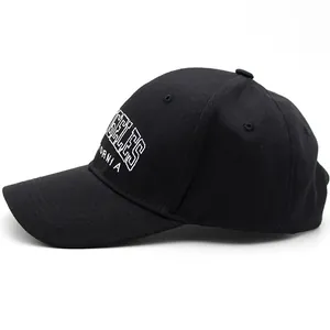 Schwarze Baumwoll-Baseballkappe mit weißem Los Angeles Stickerei und gebogenem Schirm