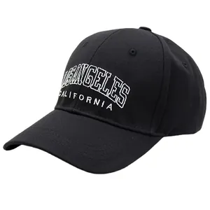 Schwarze Baumwoll-Baseballkappe mit weißer Los Angeles California Stickerei auf Weiß