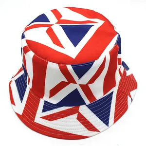 Detail van het Union Jack-patroon en versterkte stiksels op een katoenen vissershoedje