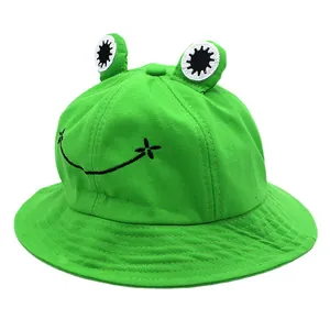 Cute green frog bucket hat with 3D eyes and embroidered smile for sun protection