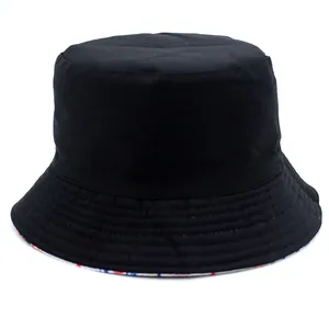 Chapeau bob noir en coton avec doublure florale colorée pour protection solaire