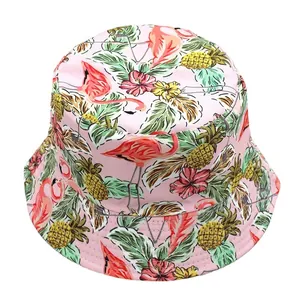 Bob rose avec imprimé tropical de flamants roses et ananas pour protection solaire