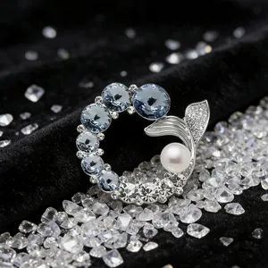 Exquisite Mermaid Tail Artificial Pearl Brooch Silver Alloy Blue Rhinestone Crystal Ocean Theme Pin For Women Wedding Party Jewelry