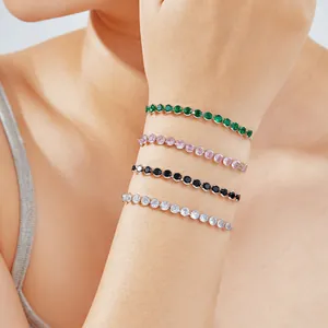 Elegante Tennisarmbänder mit farbigen runden Zirkoniasteinen in minimalistischem Metall