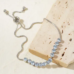 Silberarmband mit hellblauen Zirkonia auf Stein, verstellbare Kette für Damen