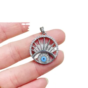Ciondolo malocchio argento con zirconi bianchi micro-pave e perla blu centrale