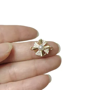 Drehbarer Goldanhänger in Windmühlenform mit Perle und Kristallen für DIY-Schmuck