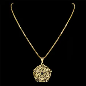 Gouden pentagram levensboom ketting van roestvrij staal op zwarte achtergrond