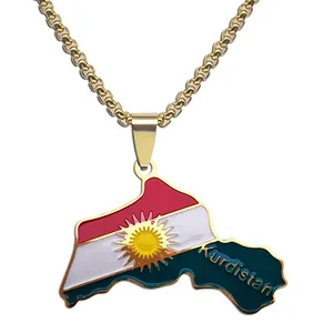 Collier carte du Kurdistan dorée avec drapeau tricolore et soleil sur chaîne en acier