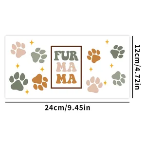 Detailweergave van Fur Mama UV DTF-sticker van 12cm bij 24cm voor glazen bekers en mokken