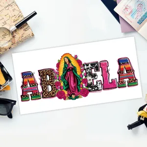 Détail de l'autocollant transfert UV DTF Abuela avec motifs religieux pour verres