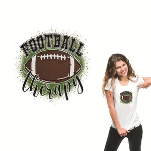 Détail de l'imprimé transfert thermique American football therapy sur t-shirt blanc
