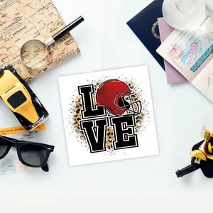Autocollant de transfert UV détaillé avec texte LOVE et casque de foot pour tasses 16oz