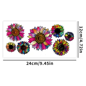 Detailweergave van regenboog zonnebloem UV-stickers met maat 24cm x 12cm