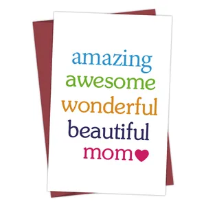 Divertente biglietto di auguri per la mamma con scritte colorate e busta rosso scuro