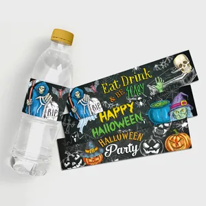Etichette per bottiglie di Halloween con zucche, streghe e teschi spaventosi