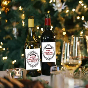 Étiquettes de bouteilles de vin de Noël humoristiques avec texte sur fond festif
