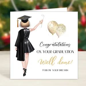 Biglietto di laurea quadrato con illustrazione di laureata e palloncini dorati