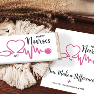 Dettaglio degli adesivi per cioccolato Happy Nurses Week con motivo a cuore e stetoscopio