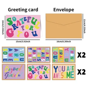 Set di 12 biglietti d'auguri colorati con buste in kraft in vari design vivaci