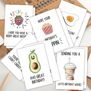 Vue détaillée de cartes d'anniversaire humoristiques avec illustrations de nourriture mignonnes