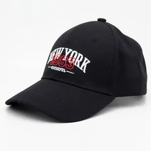 Casquette de baseball noire avec broderie New York 1983 en sergé de coton de qualité