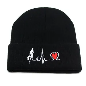 Bonnet en Tricot Avec Broderie Cœur ECG Pour Hommes Femmes Hiver Chaud Acrylique Bonnet à Revers Décontracté Sport