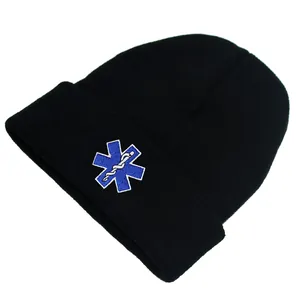 Bonnet en tricot noir classique avec broderie Star of Life pour la chaleur hivernale