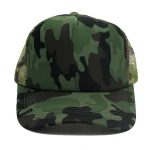 Cappello trucker traspirante con motivo mimetico giungla e design a 5 pannelli