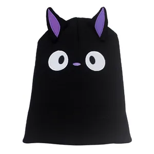 Berretto in maglia nera con orecchie di gatto e ricamo occhi di cartone animato per l'inverno