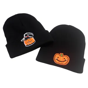Cappello a Maglia Nero Ricamato Con Zucca di Halloween e Cappello da Mago Berretto Invernale Morbido in Acrilico Regalo