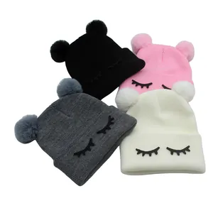 Kinderen Gebreide Beanie Met Pompons En Wimper Borduurwerk Schattige Warme Winter Acryl Muts Voor Peuters Jongens Meisjes