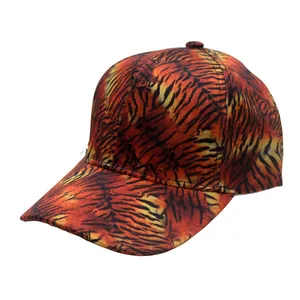 Modische Baseballkappe mit orangefarbenem Tiger-Print und gebogenem Schirm