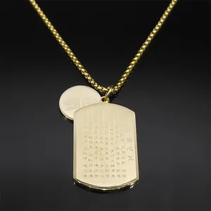 Gouden roestvrijstalen Doumu-mantra hanger ketting met kralenketting op zwart oppervlak