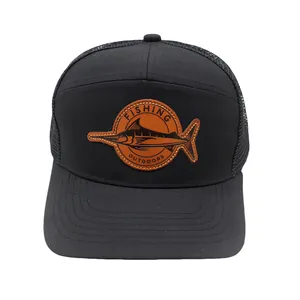 Klassische schwarze Trucker-Kappe mit Mesh und Leder-Patch für das Angeln