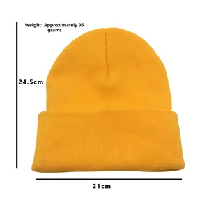 Gelbe Strickmütze für Damen und Herren mit Maßen von 24,5 cm Höhe und 21 cm Breite