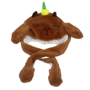 Cappello Capybara in peluche con orecchie mobili e sciarpa integrata per l'inverno