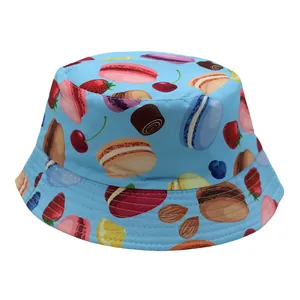 Sombrero de sol para niños azul claro con patrones de macaron y frutas con ala ancha de pesca