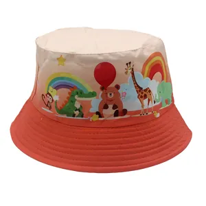 Cappello da sole per bambini con sfumatura e stampe di animali colorati e tesa cucita