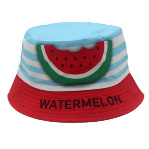 Kinder Fischerhut mit Wassermelone-Muster und rot-blau gestreifter Krempe