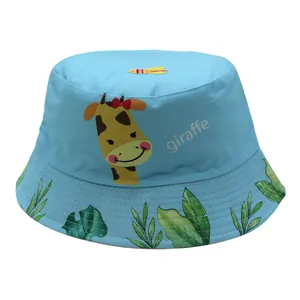 Bob enfant bleu ciel avec girafe et imprimé tropical pour la protection solaire extérieure