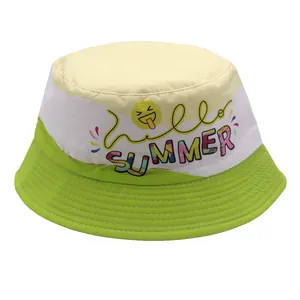Cappello da pescatore per bambini color block con stampa Hello Summer e faccina sorridente
