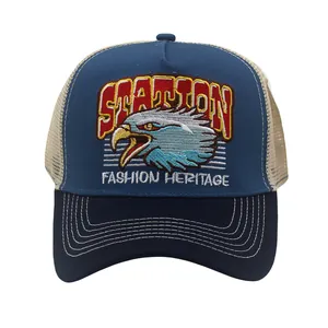 Broderie d'aigle détaillée et texte Station sur casquette de camionneur