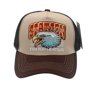 Broderie détaillée de tête d'aigle et texte STATION sur casquette trucker vintage