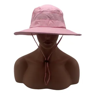 Chapeau de soleil rose avec maille aérée et mentonnière réglable pour la randonnée